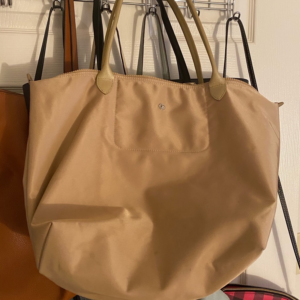 Longchamp le pilage large